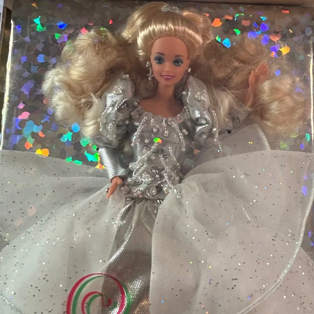 Mattel 1992 Happy Holidays Barbie Special Edition Silver Gown Vintage Doll 1429